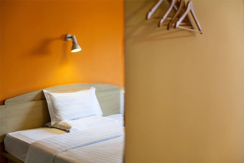 7 Days Inn Shanghai Xujiahui Caobao Road Subway Station Branch Xangai Exterior foto